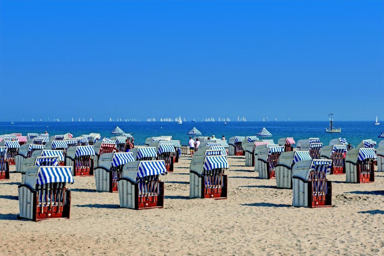 Ferienhaeuschen Kuestenwald Bei Warnemuende, Eigener Garten, Terrasse Mit Strandkorb, 400M Zum Strand 蒂德雷克沙恩 外观 照片